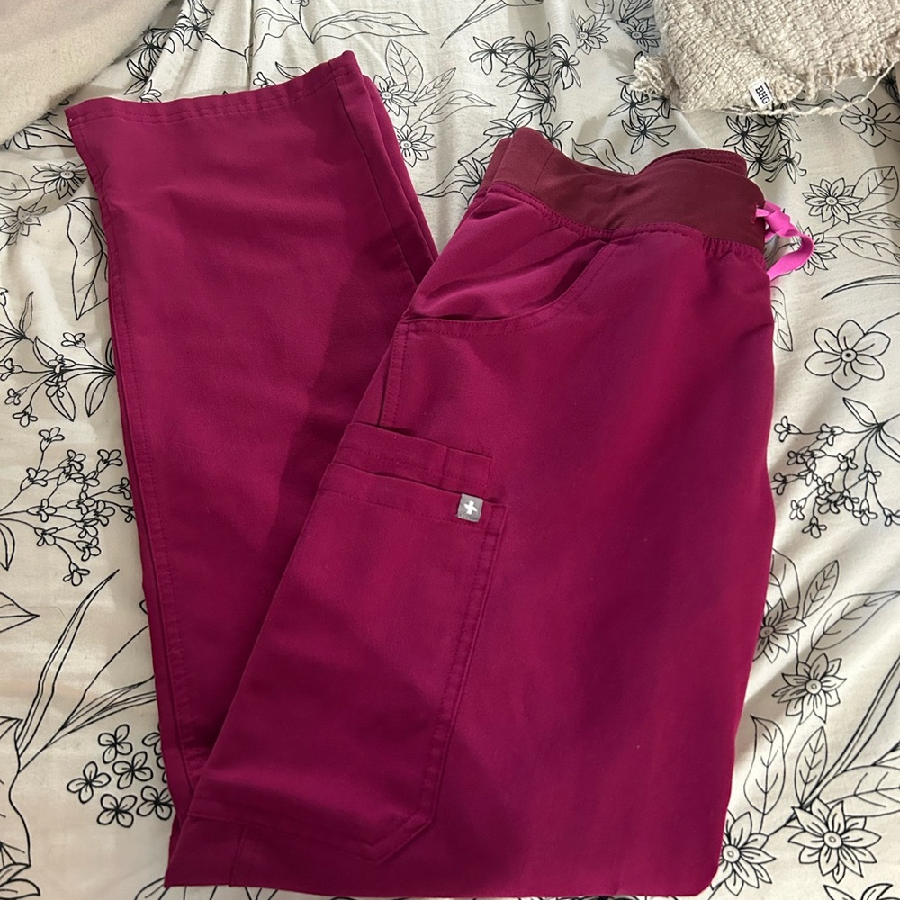 Figs Kade Scrub Pants in Dark Magenta